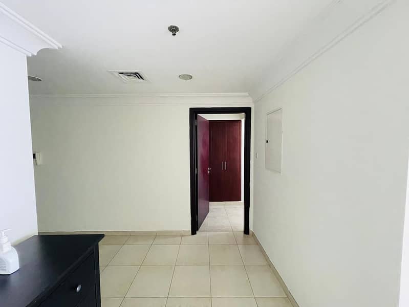 Full Glass | 1Bhk + Store | Spacious Layout - Image 8