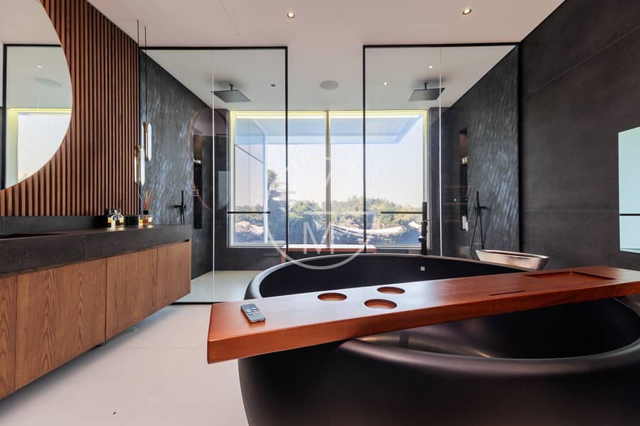 Exclusive | Rare Duplex | Upgraded | Furnished - Image 14