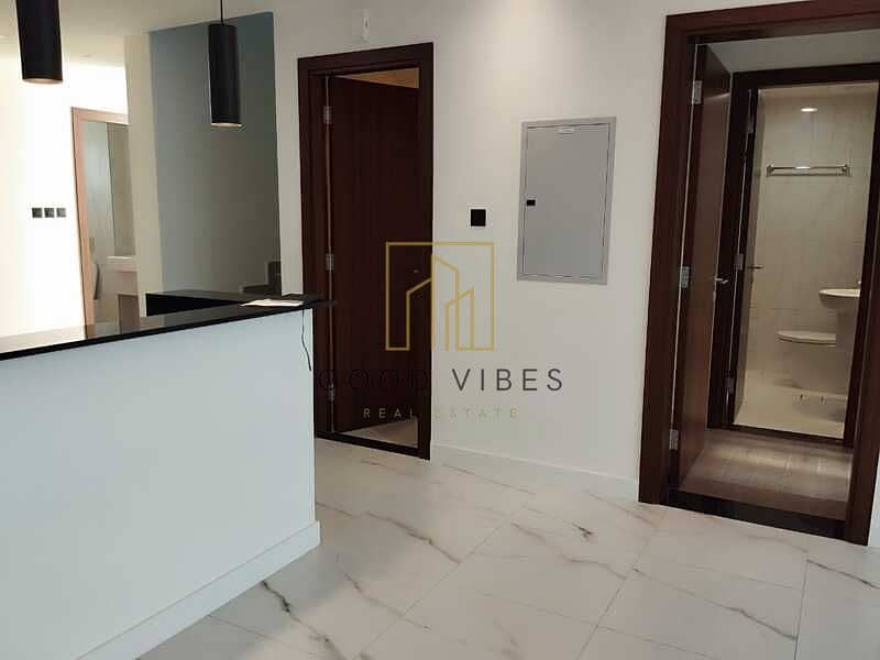 VACANT | SPACIOUS 3 BEDROOM ENSUITE + MAIDS - Image 11