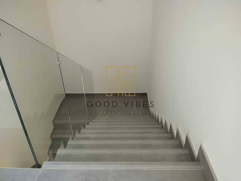 VACANT | SPACIOUS 3 BEDROOM ENSUITE + MAIDS - Image 13