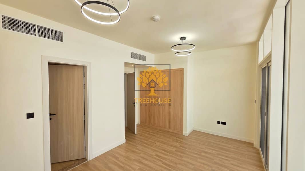 UPGRADED | BRAND NEW | MODERN LIVING