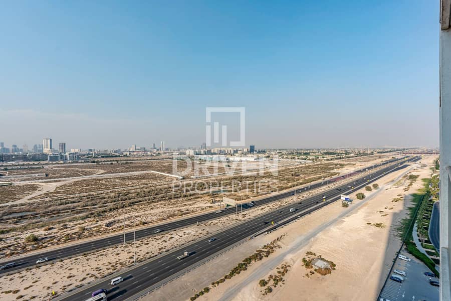 Fully Furnished | Modern Apt | Ready to move in