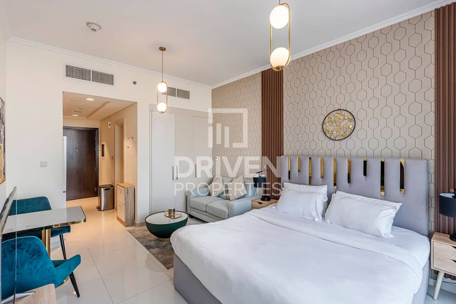 Fully Furnished | Modern Apt | Ready to move in