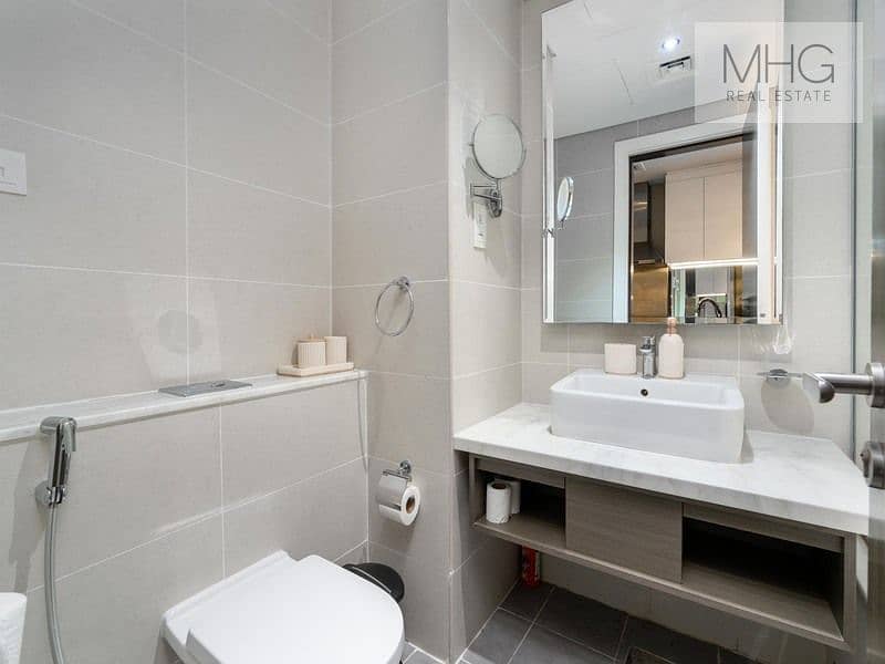 Designer Studio | Full Canal View | High Floor - Image 25