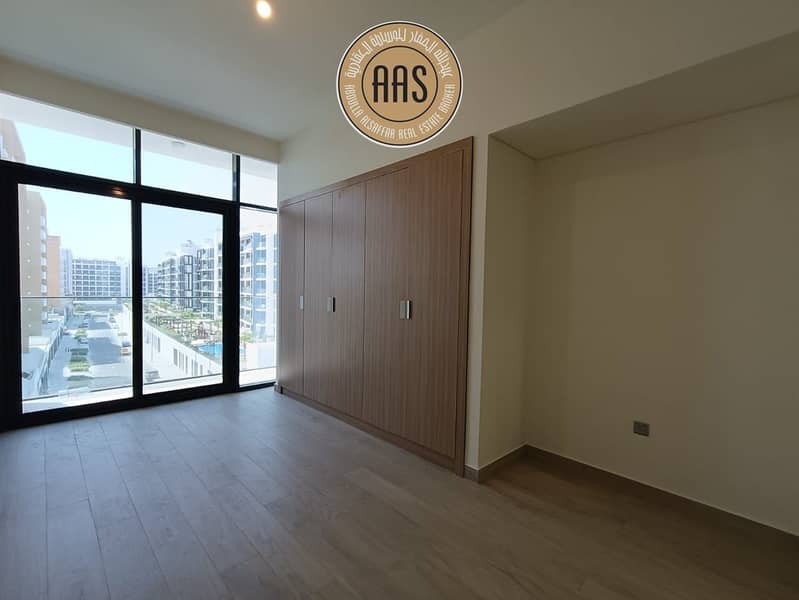 Spacious and luxurious Studio apartment with chiller-free only 52k ready to move