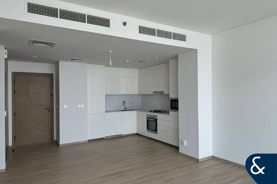 1 Bedroom | Vacant on Transfer | Branded