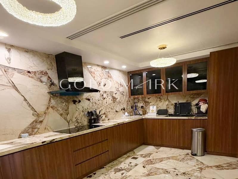 Single Row | End Corner | Big Plot | Furnished