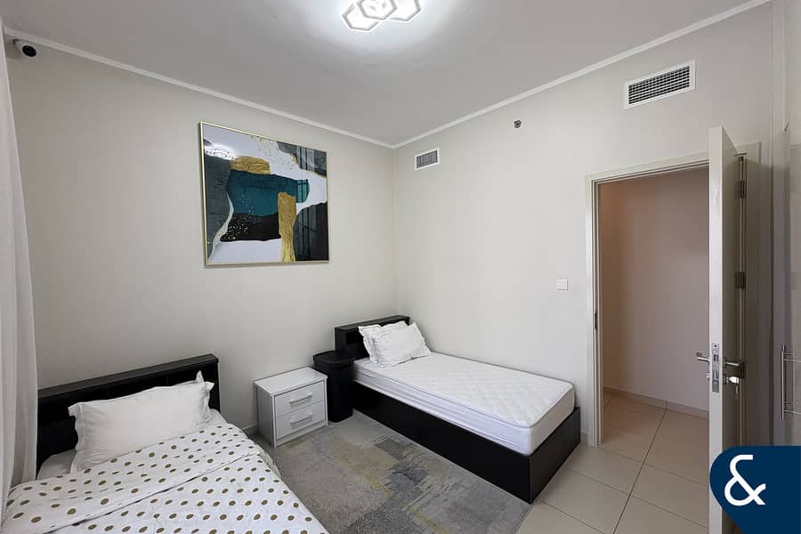 Upgraded | Vacant On Transfer | Pool View - Image 9