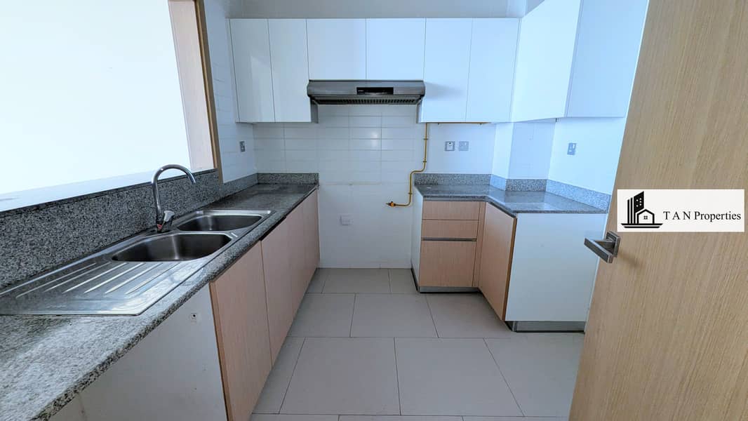 2 BHK + MAIDS |•| LUXURY BUILDING |•| CLOSE TO METRO |•| HUGE SIZE LAYOUT - Image 9