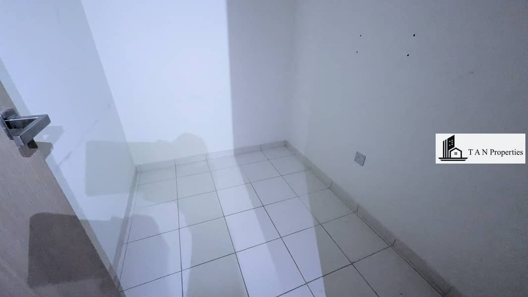 2 BHK + MAIDS |•| LUXURY BUILDING |•| CLOSE TO METRO |•| HUGE SIZE LAYOUT - Image 15