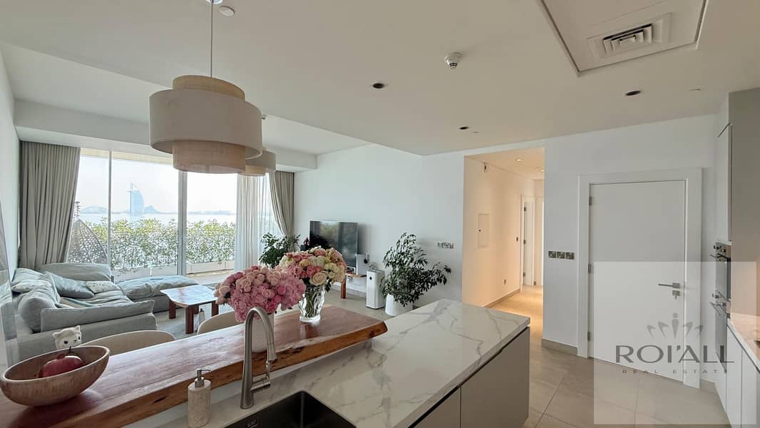 Panoramic Sea View // Burj View // Downtown View// Private beach