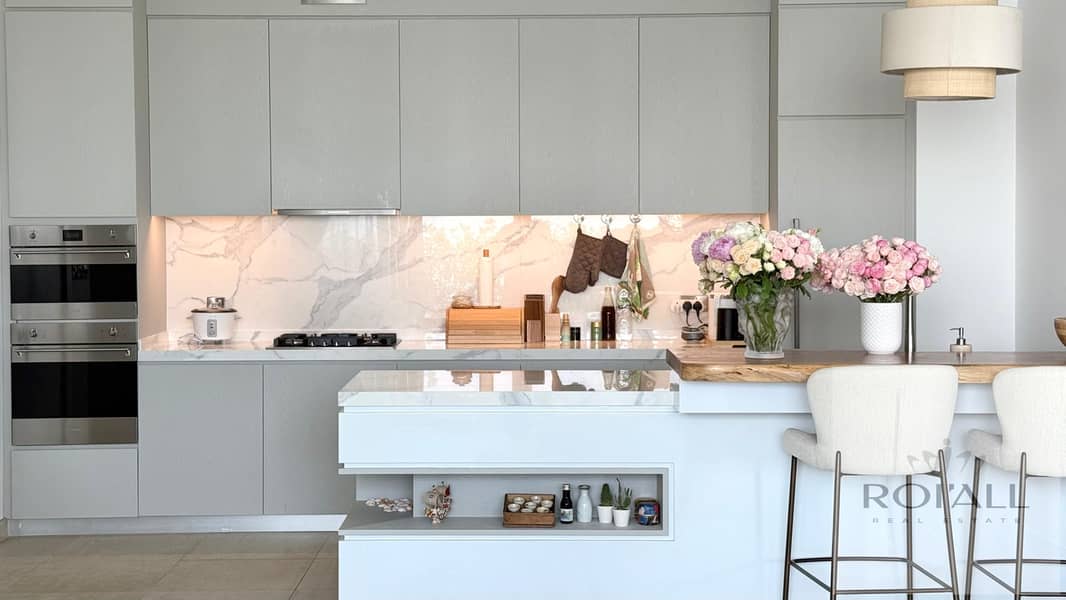 Panoramic Sea View // Burj View // Downtown View// Private beach - Image 7