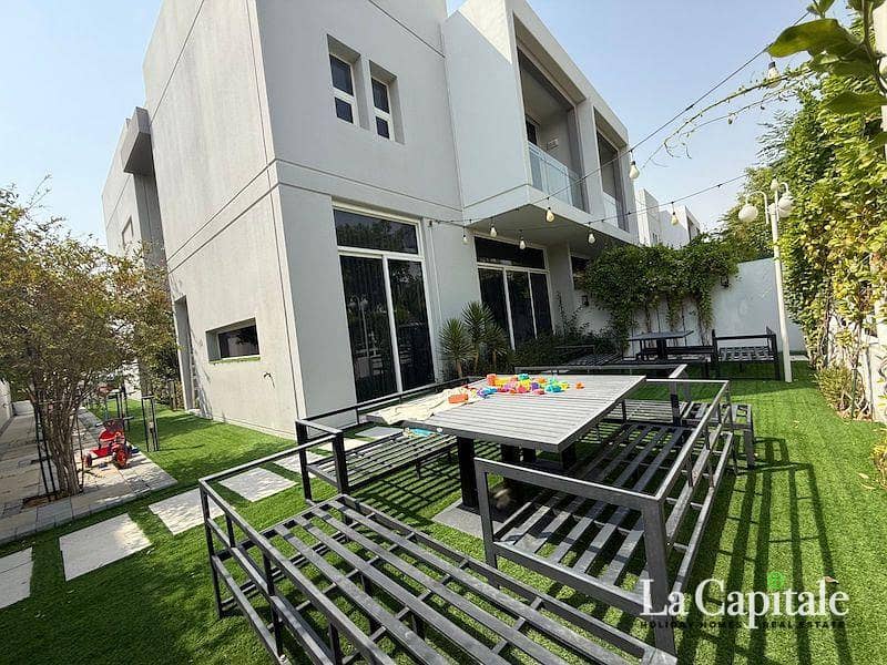 Upgraded | Pool And Park View | 4BR+MAID+Study+Drivers Room