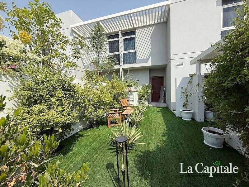 Upgraded | Pool And Park View | 4BR+MAID+Study+Drivers Room - Image 12