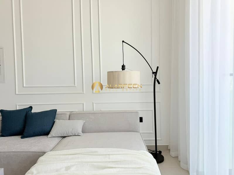 Pool View | Fully Furnished | Premium Quality - Image 8