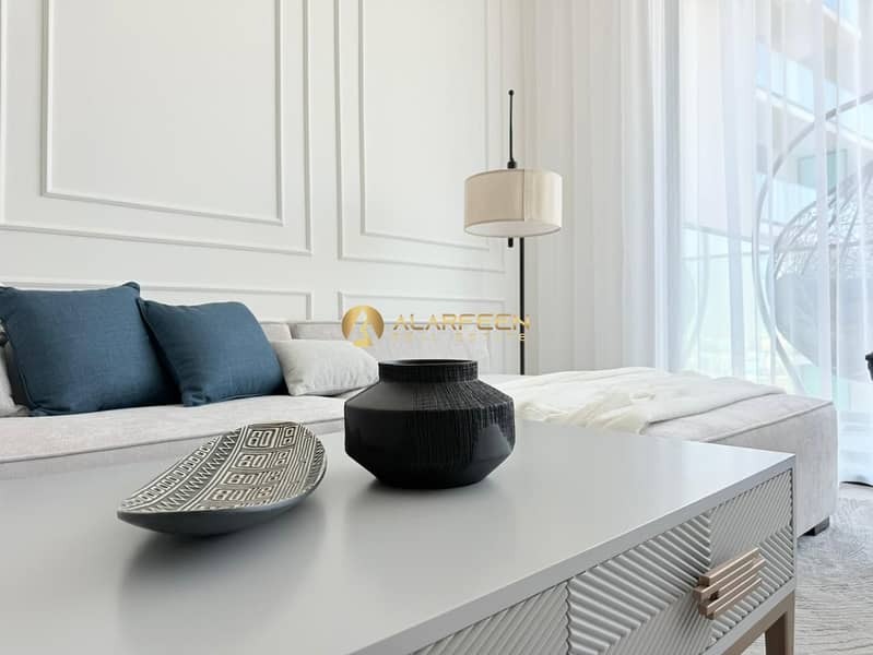 Pool View | Fully Furnished | Premium Quality - Image 12