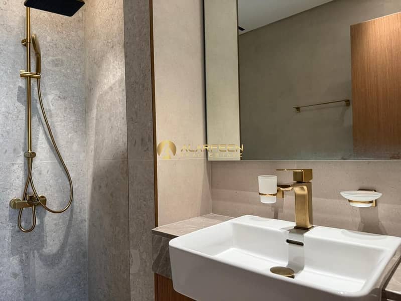 Pool View | Fully Furnished | Premium Quality - Image 15