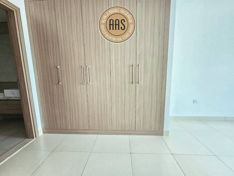 Lavish 2 Bed room and Hall in 110k in 1 to 12 cheques - Image 12