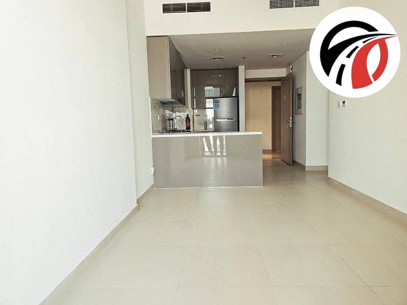 STYLISH LAYOUT// 12 CHEQUES PAYMENT// READY TO MOVE