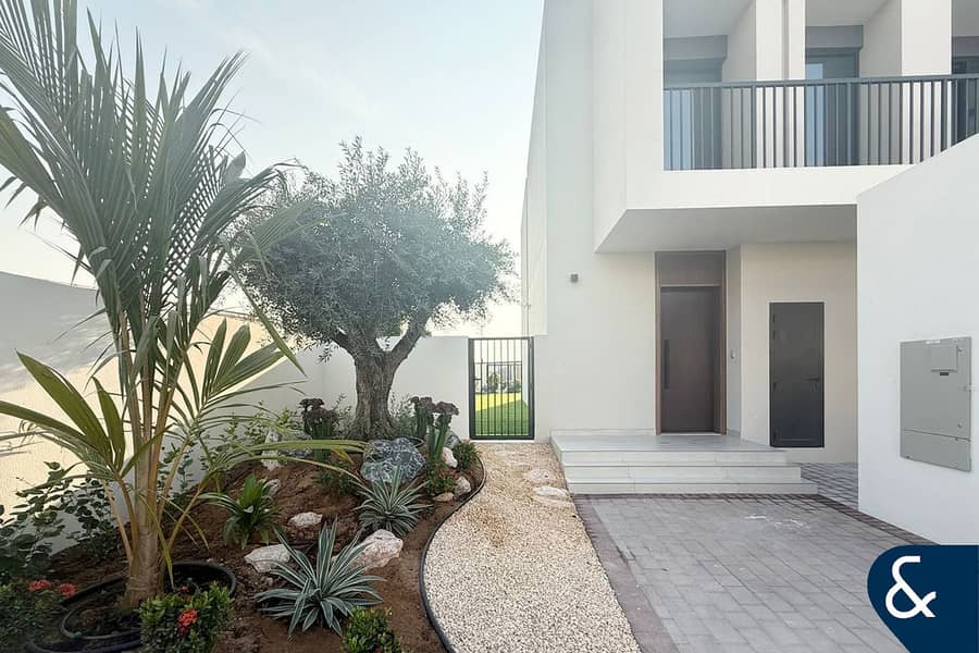 4 Bedroom Unit | Vacant | Brand New - Image 14