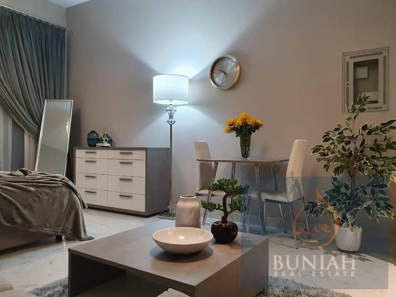 Clean & Furnished Studio | Balcony | Parking