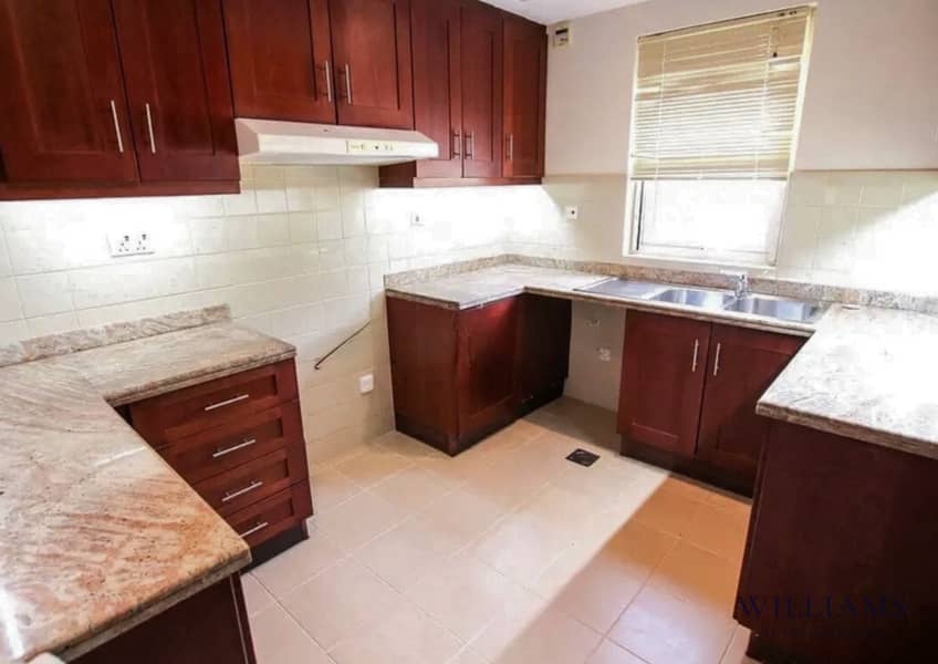 Biggest layout | Next to lake | Vacant - Image 10