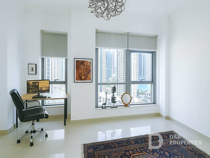 Fountain Boulevard View | Largest Layout | Bright - Image 8