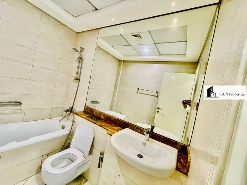 SPACIOUS 1BHK APARTMENT || BALCONY || NEAR TO METRO - Image 11