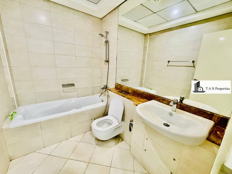 SPACIOUS 1BHK APARTMENT || BALCONY || NEAR TO METRO - Image 12