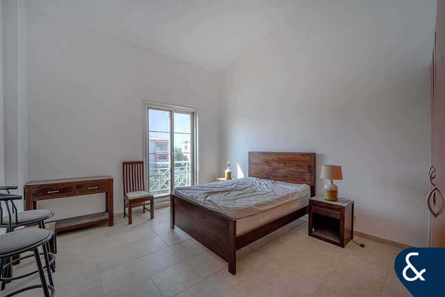 Excellent Investment | Pool View | 1 Bed - Image 10