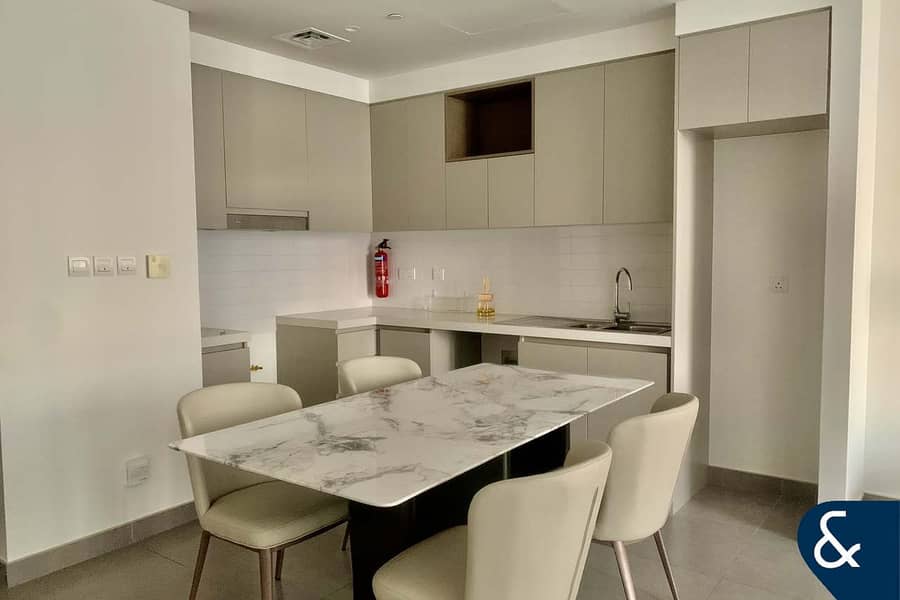 Vacant Unit | 2 Bedrooms | 2 Bathrooms