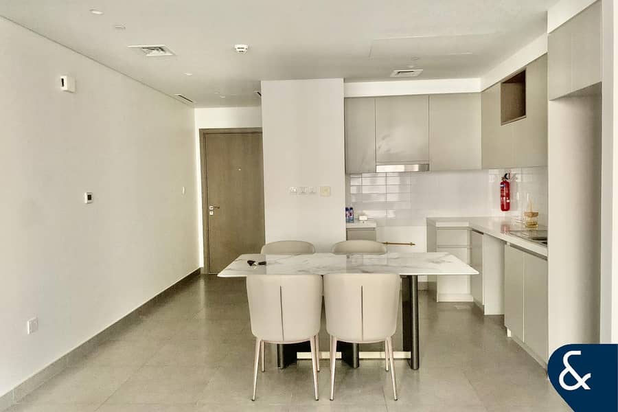 Vacant Unit | 2 Bedrooms | 2 Bathrooms - Image 7