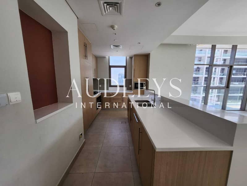 Vacant | 2 bedroom + Maids Room | Huge