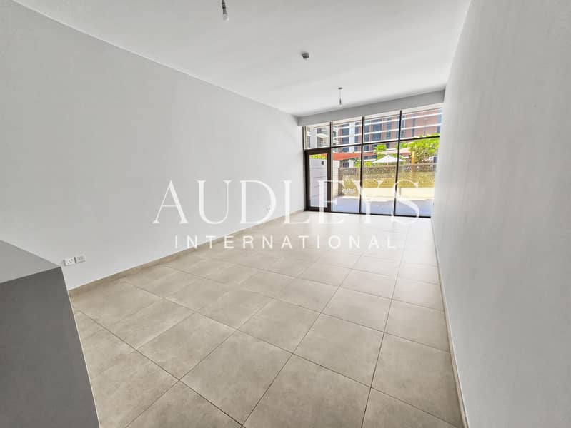 LARGE 1 BEDROOM + GARDEN | Vacant