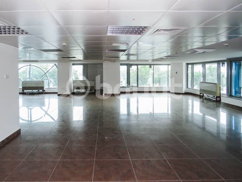 Офис в Шейх Рашид Бин Саид Стрит, 300000 AED - 4324501