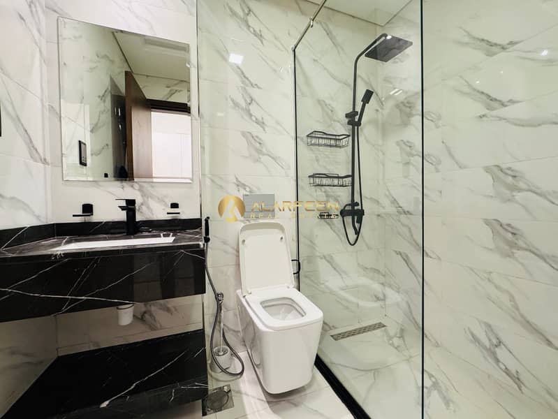 Fully Furnished | Specious | Great View - Image 9