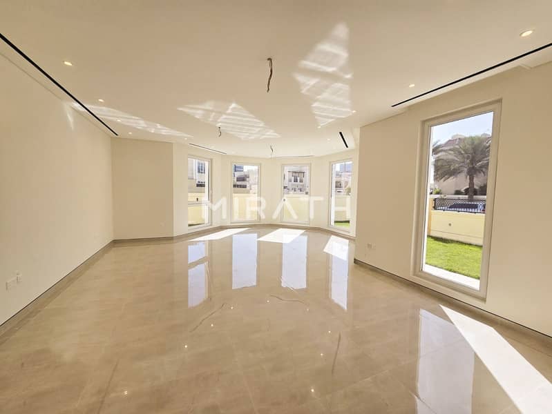 Well-maintaned Villa |Classic Design |Lush Garden - Image 16