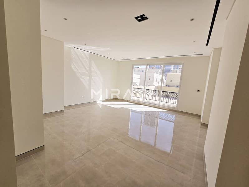 Well-maintaned Villa |Classic Design |Lush Garden - Image 17