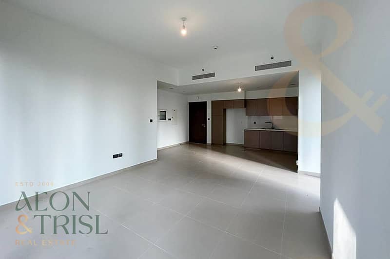 2 bedroom apartment | Mid Floor | Best Location