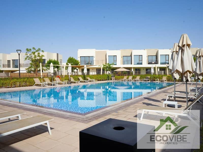 Spacious 3 Bedroom | Single Row | Near Pool | Parkside | 1,399 sq ft