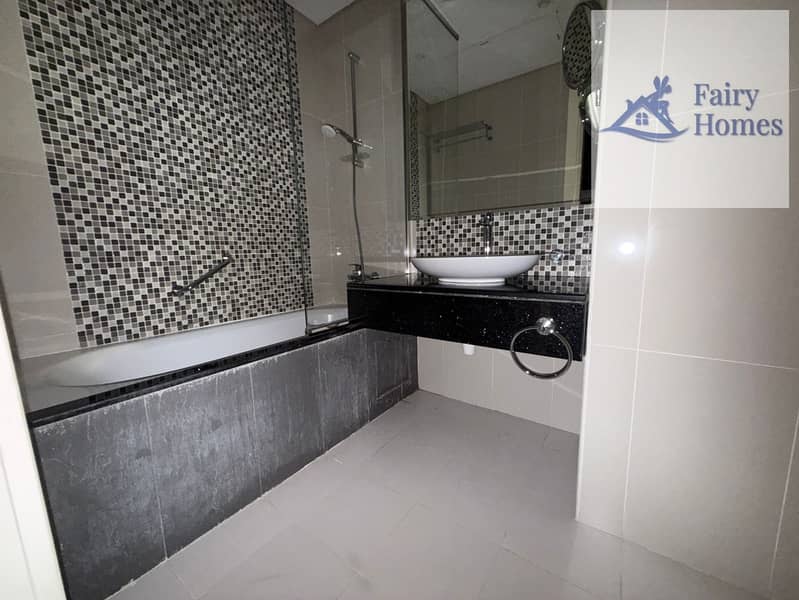 Furnished Studio| Burj View | Vacant | Spacious - Image 9