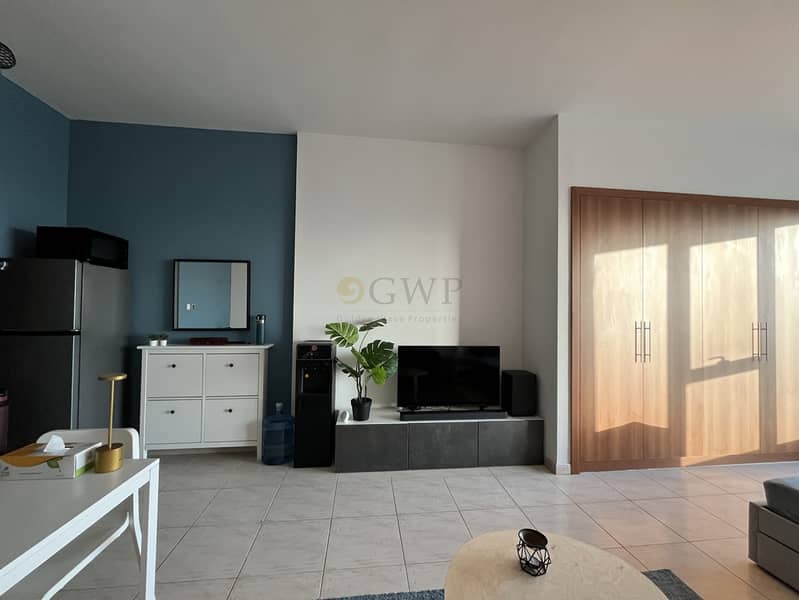 From Jan 1 | Fully Furnished | Lower Floor - Image 8