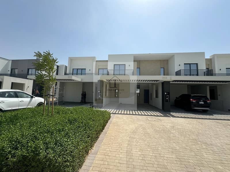 WELL MAINTAINED / SPACIOUS LAYOUT