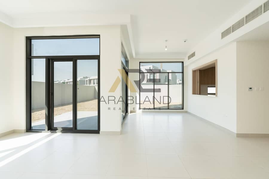 Huge Corner Plot | Modern Villa | Beach Access