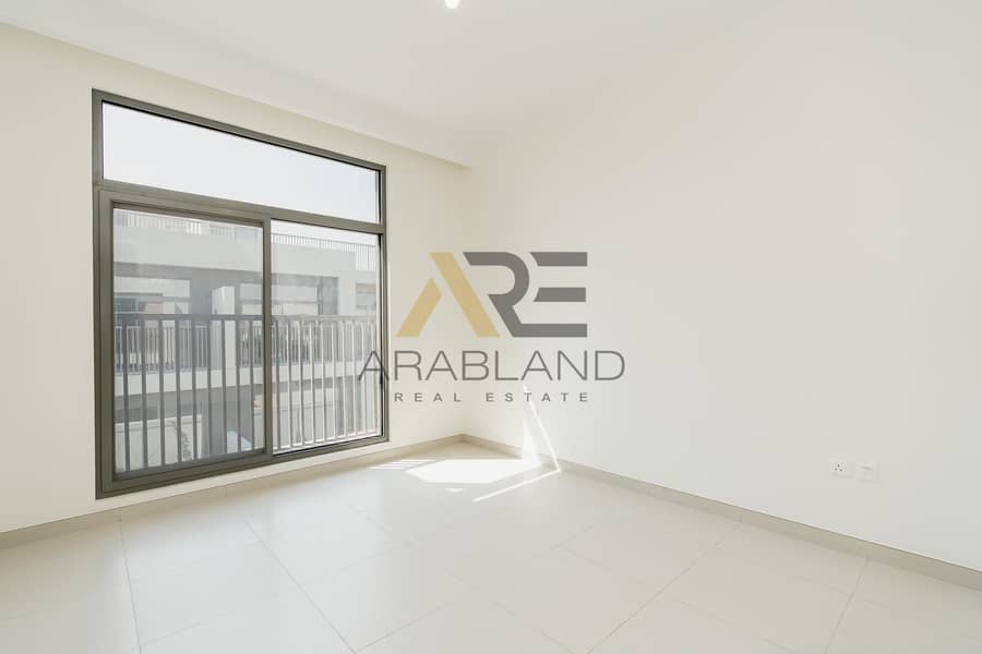 Huge Corner Plot | Modern Villa | Beach Access - Image 14