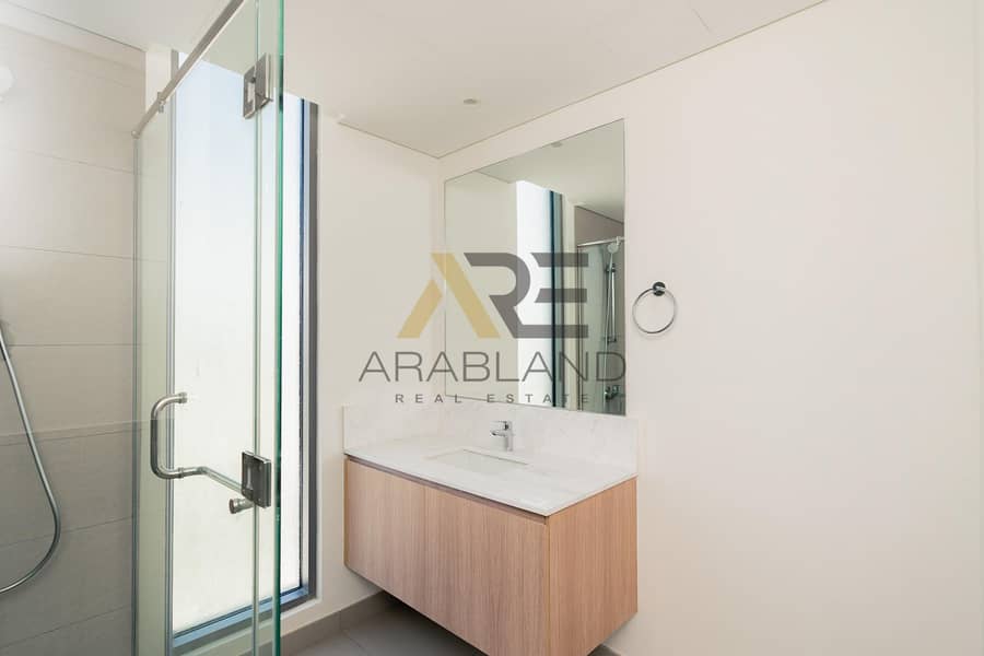 Huge Corner Plot | Modern Villa | Beach Access - Image 17