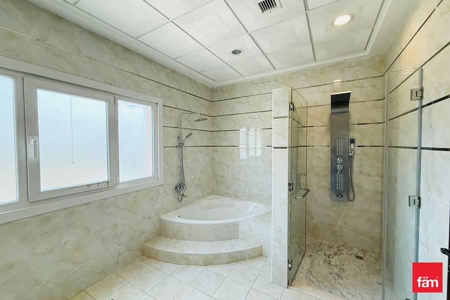 Exclusive | Peaceful Environment | Spacious - Image 17