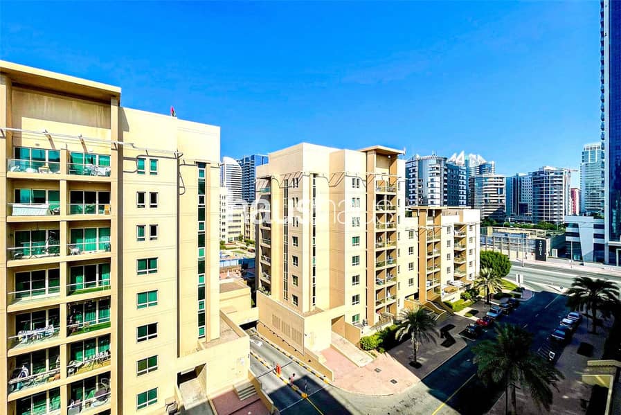 Tenanted | High floor | Internal Street View - Image 11