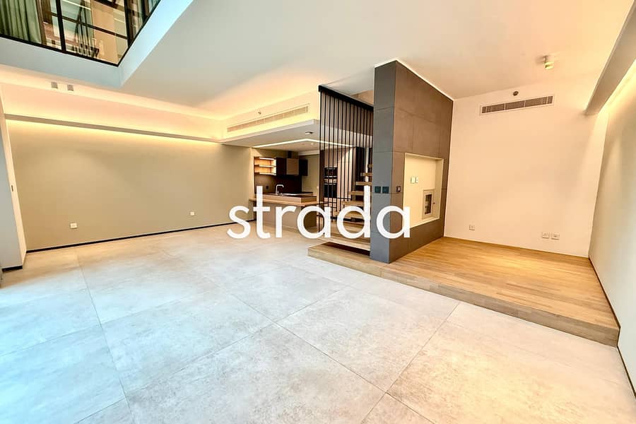 Vacant Jan | Duplex | Pool Facing