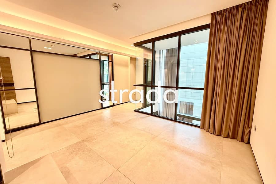 Vacant Jan | Duplex | Pool Facing - Image 7